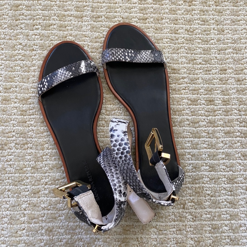 Banana republic snake skin sandals
